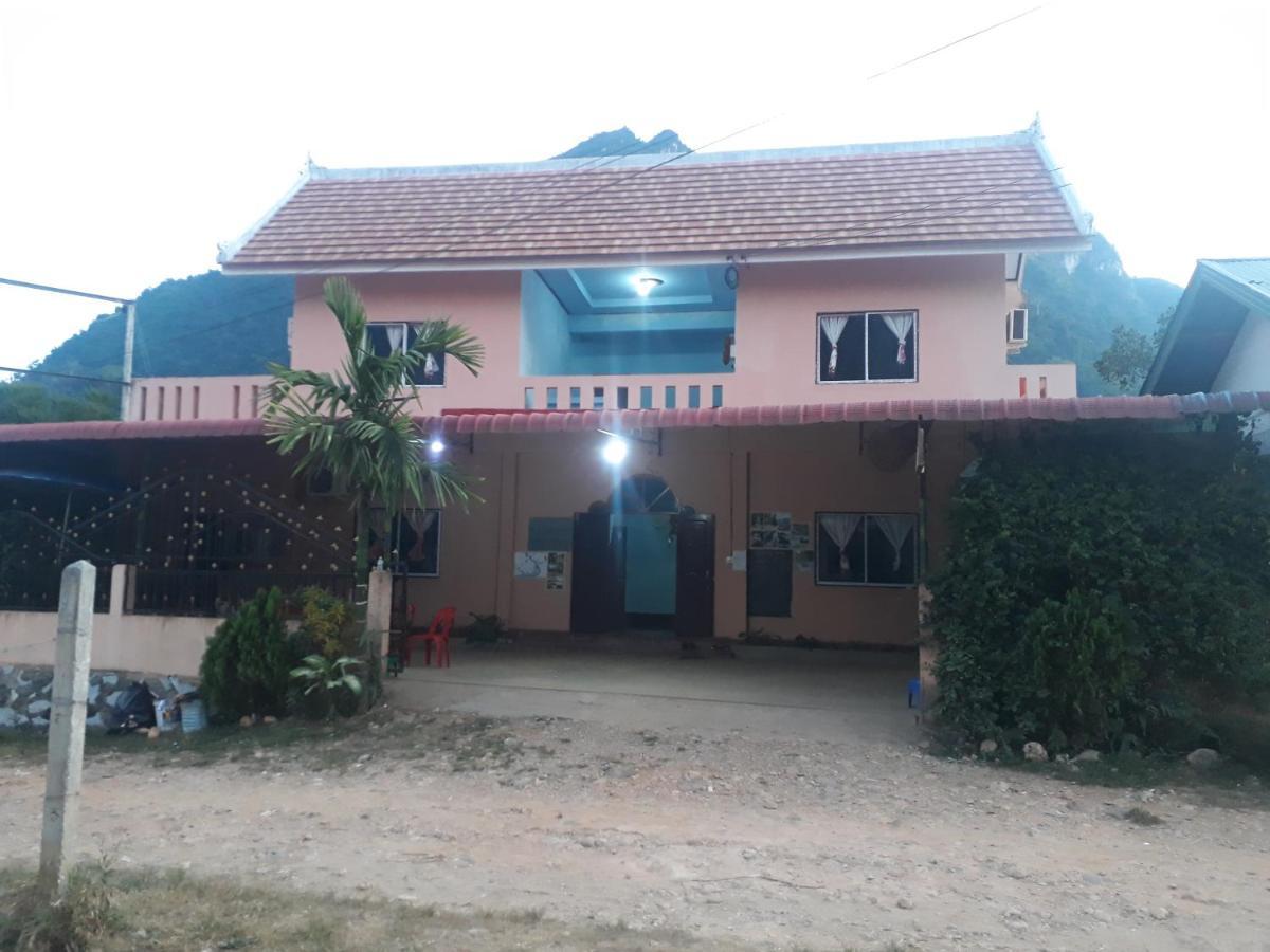 Lamorn Guesthouse Nongkhiaw Rom bilde
